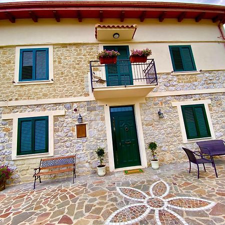 La Casa Di Nonna Tella Bed and Breakfast Lenola Εξωτερικό φωτογραφία